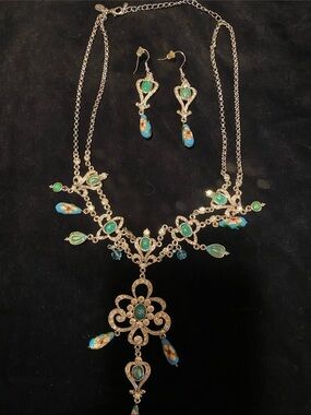 Silver-Tone Turquoise Floral Drop Necklace & Earring Set